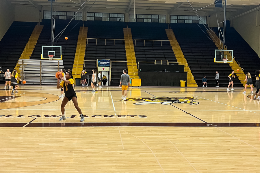 Baldwin Wallace Women’s Basketball Team at practice February 10th, 2023. Practicing a daybefore their senior day matchup against Muskingum.