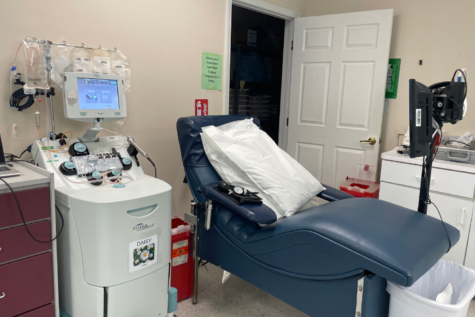 This is a picture of a bed where people donate blood at Vitalant blood donation center in Middleburgh Heights.
