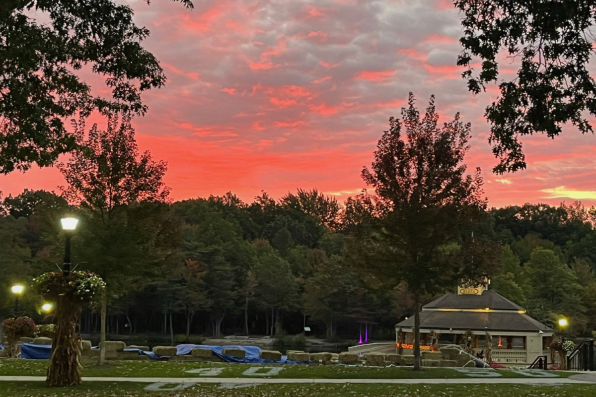 The sunrise at Coe Lake on one of the Fridays that the Rise student club met. 