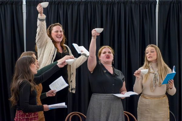 (left to right) Mikayla Adamission, Olivia Kegley, Bella Issa, Sallee Collins and Eden Susong perform a scene from “Uncommon Women and Others” which premiered in the Kleist lobby on Oct. 25. 