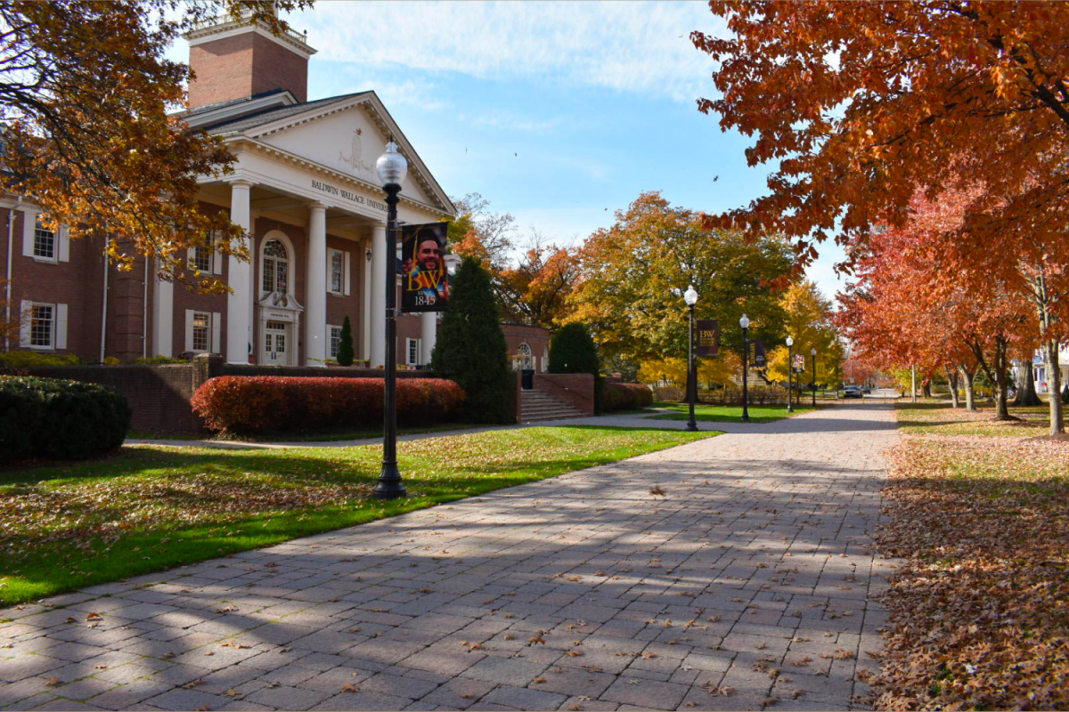 A photo of the union walkway outside of Strosacker Hall.